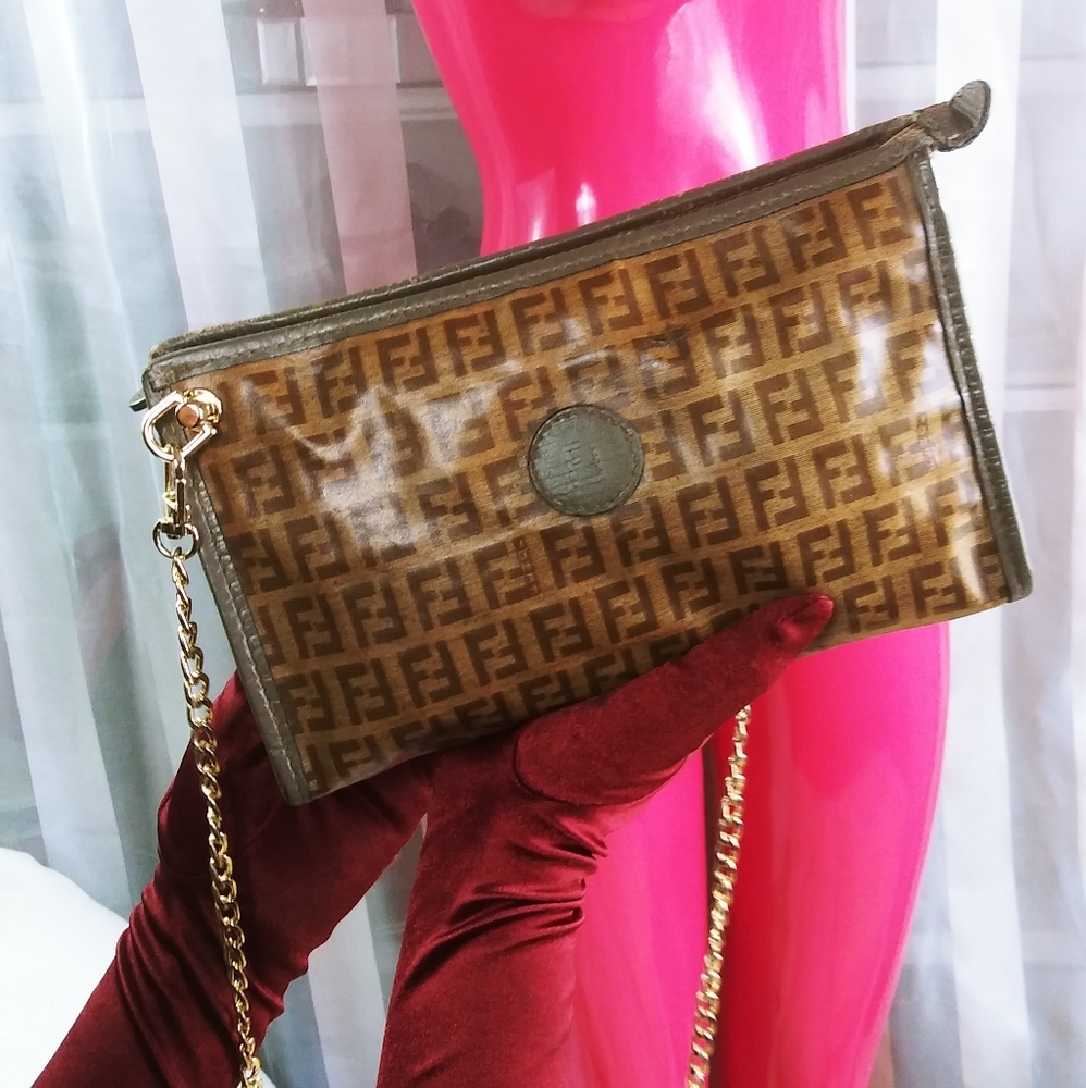 ❗SALE❗ CLUTCH-CROSSBODY FENDI ZUCCA  🔼 - Picture 2 of 16